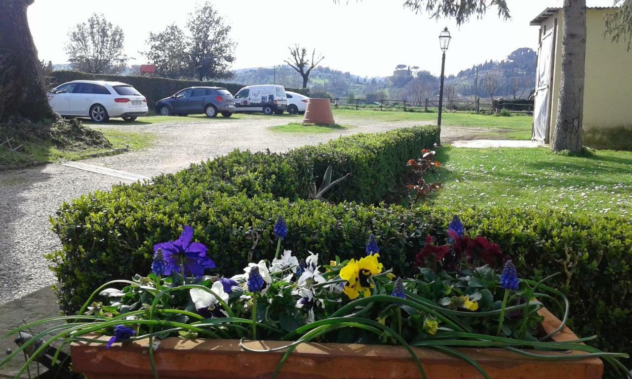 Bed and Breakfast Casale Dei Cento Acri Florencia Exterior foto