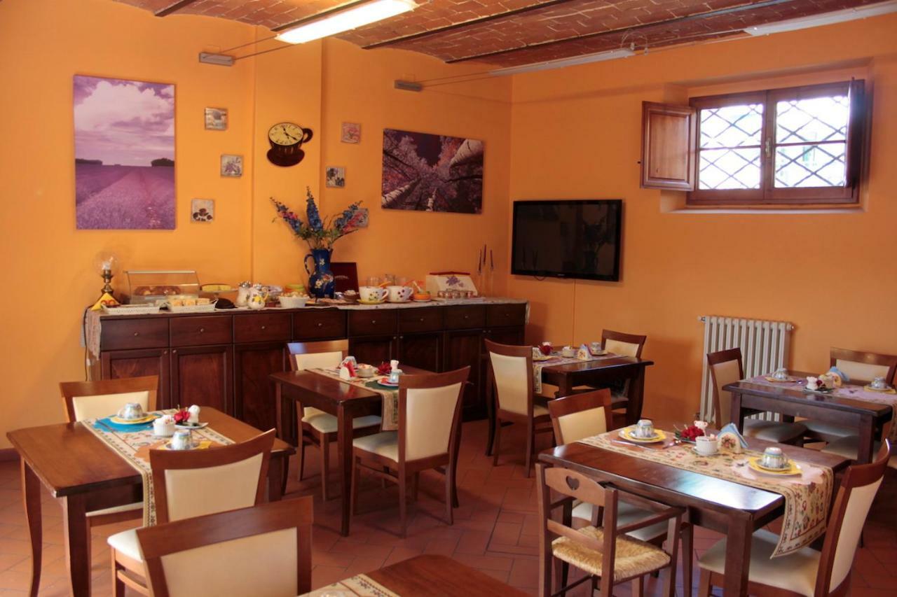 Bed and Breakfast Casale Dei Cento Acri Florencia Exterior foto